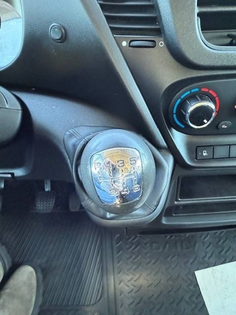 Furgon Iveco Daily 35 S12: slika 25 Furgon Iveco Daily 35 S12: slika 25