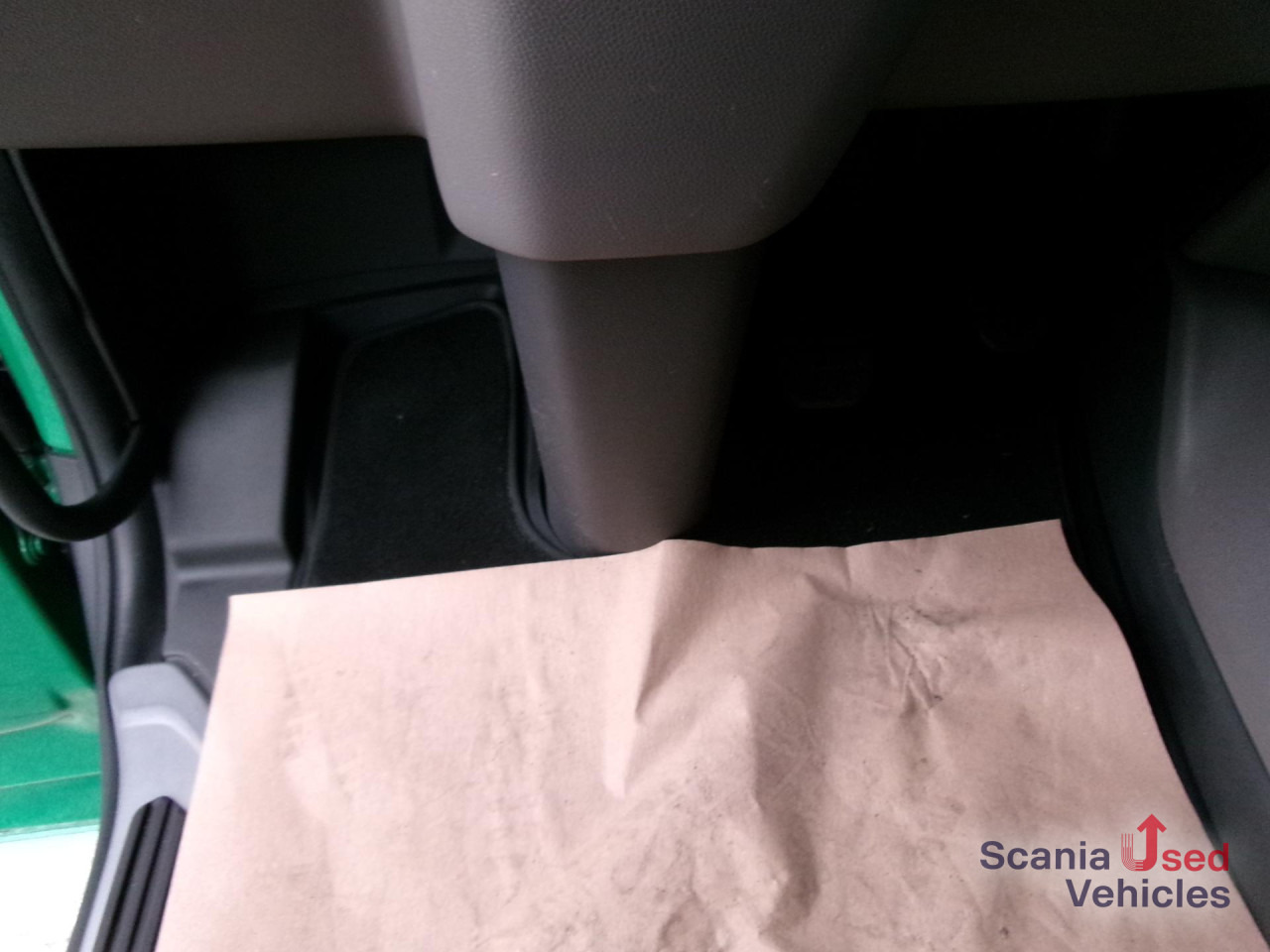 SCANIA R 450 A4x2EB 2 Tanks Standklima TOP!!! - Vlačilec: slika 2 SCANIA R 450 A4x2EB 2 Tanks Standklima TOP!!! - Vlačilec: slika 2