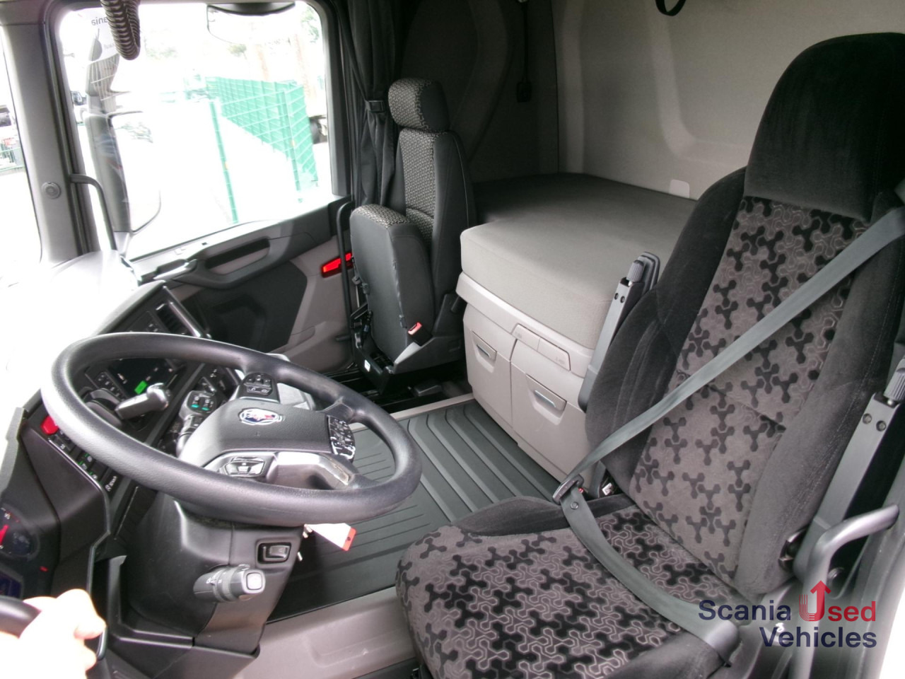 SCANIA R 450 A4x2NA - Vlačilec: slika 2 SCANIA R 450 A4x2NA - Vlačilec: slika 2