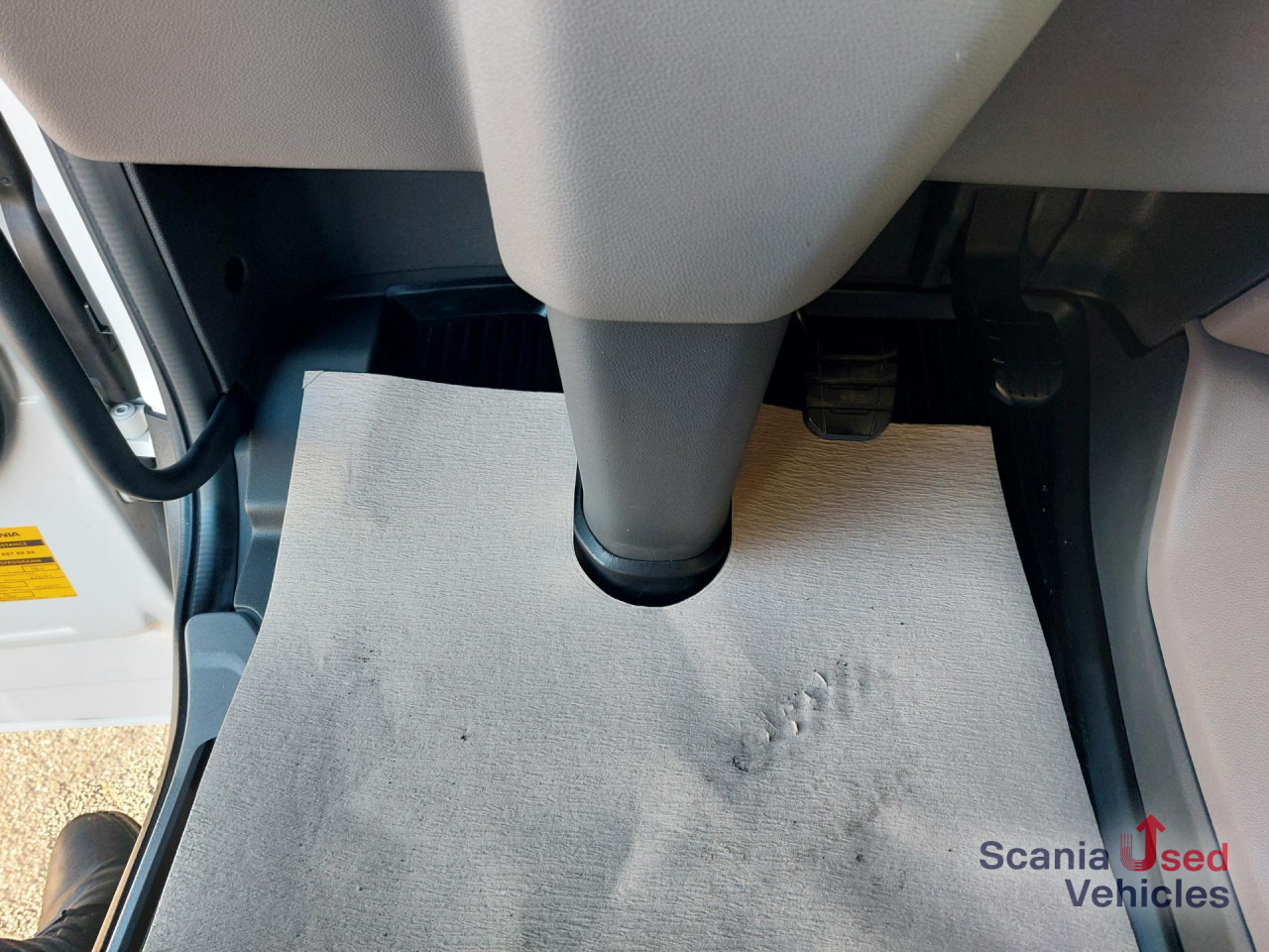 SCANIA R 460 A4x2EB - Vlačilec: slika 2 SCANIA R 460 A4x2EB - Vlačilec: slika 2