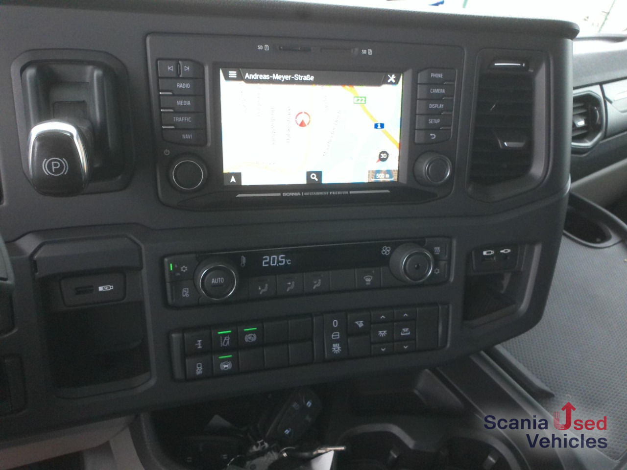SCANIA R 460 A4x2NA - Vlačilec: slika 2 SCANIA R 460 A4x2NA - Vlačilec: slika 2