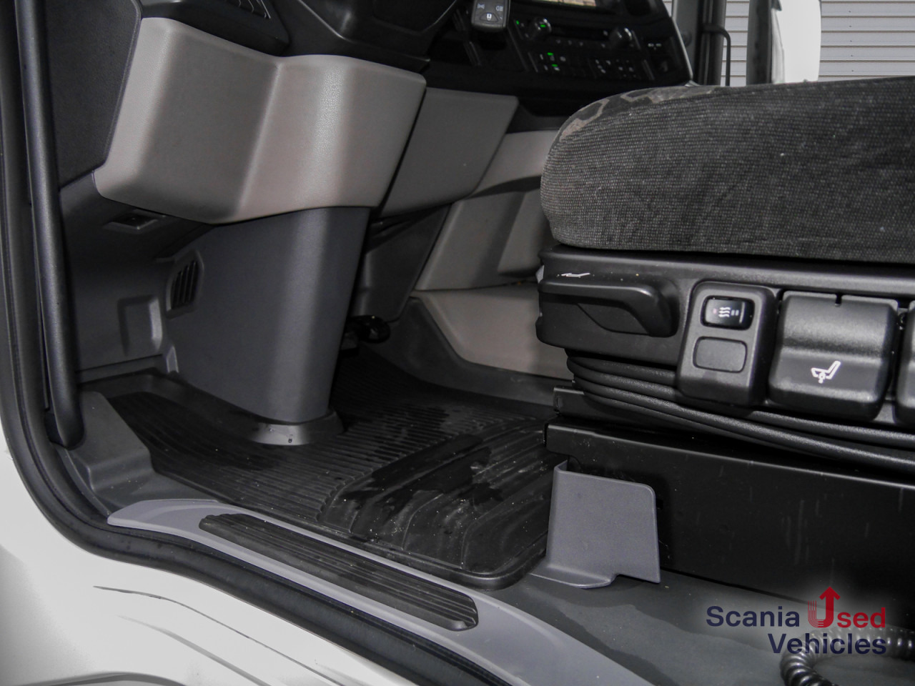 SCANIA R 460 A4x2NA - SUPER - - Vlačilec: slika 4 SCANIA R 460 A4x2NA - SUPER - - Vlačilec: slika 4