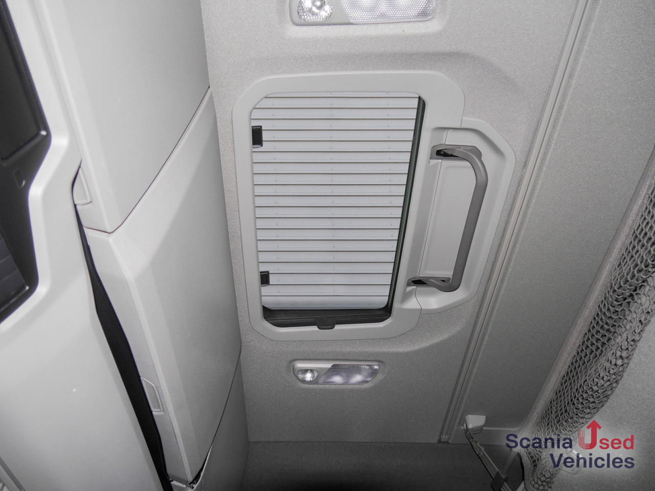 SCANIA R 460 A4x2NA - SUPER - - Vlačilec: slika 2 SCANIA R 460 A4x2NA - SUPER - - Vlačilec: slika 2