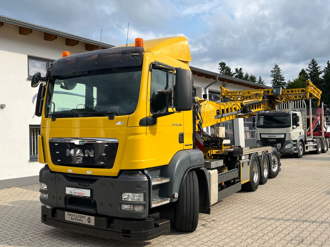 MAN TGS 35.480 8x4-4BL Deuringer Garagentransporter - Tovornjak z dvigalom: slika 1 MAN TGS 35.480 8x4-4BL Deuringer Garagentransporter - Tovornjak z dvigalom: slika 1