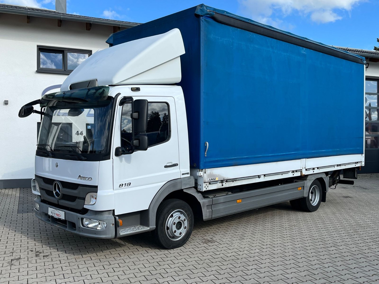 Mercedes-Benz Atego 818 Klima Sperre 74100KM 2,70 Ladehöhe - Dostavno vozilo s ponjavo: slika 1 Mercedes-Benz Atego 818 Klima Sperre 74100KM 2,70 Ladehöhe - Dostavno vozilo s ponjavo: slika 1