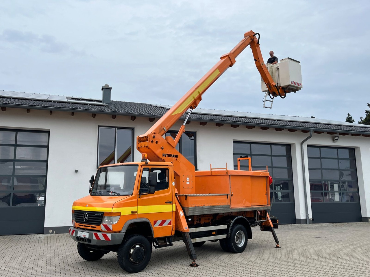 Mercedes-Benz Vario 814 DA 4x4 Ruthmann T 170 - Dvižna ploščad montirana na tovornjak: slika 1 Mercedes-Benz Vario 814 DA 4x4 Ruthmann T 170 - Dvižna ploščad montirana na tovornjak: slika 1