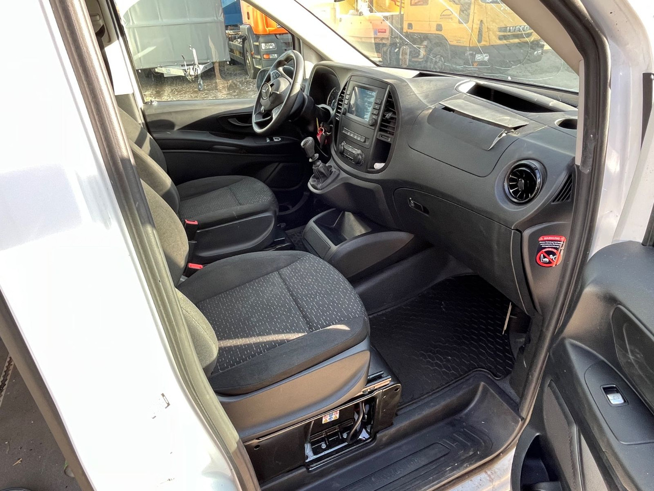 Mali kombi Mercedes-Benz Vito 116CDI 53384KM: slika 12 Mali kombi Mercedes-Benz Vito 116CDI 53384KM: slika 12