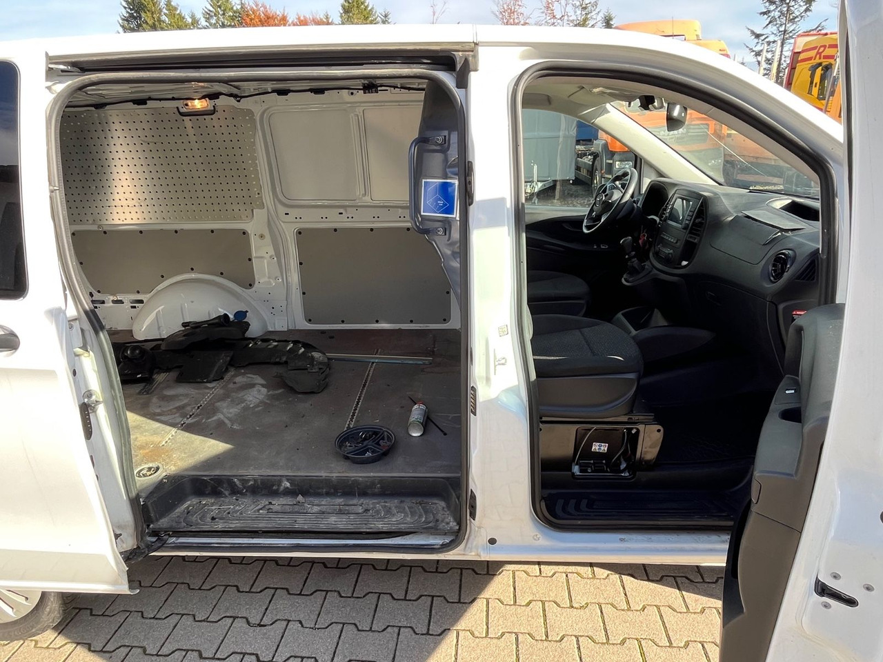 Mali kombi Mercedes-Benz Vito 116CDI 53384KM: slika 11 Mali kombi Mercedes-Benz Vito 116CDI 53384KM: slika 11