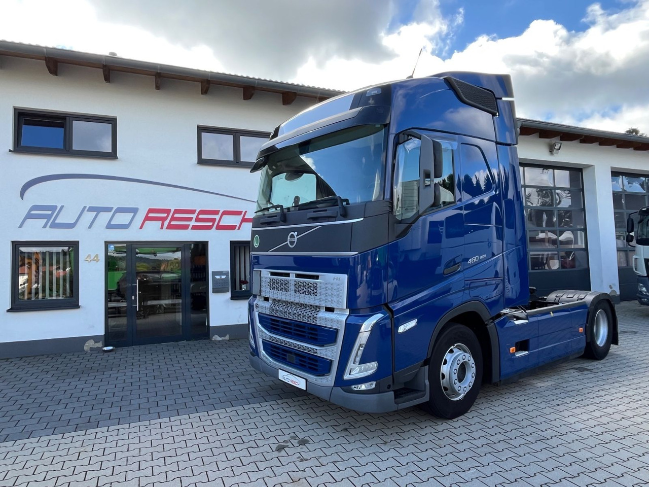 Volvo FH 460 I-SAVE ACC LED neues Modell - Vlačilec: slika 1 Volvo FH 460 I-SAVE ACC LED neues Modell - Vlačilec: slika 1