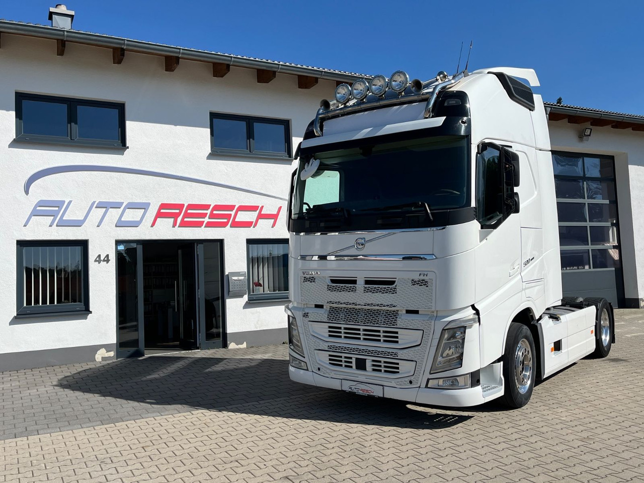 Volvo FH 500 Lowdeck Mega Standklima NAVI - Vlačilec: slika 1 Volvo FH 500 Lowdeck Mega Standklima NAVI - Vlačilec: slika 1