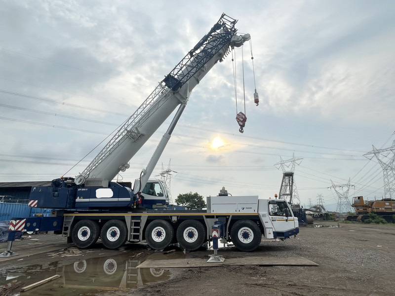 Faun ATF 220G-5 - Avtodvigalo: slika 2 Faun ATF 220G-5 - Avtodvigalo: slika 2