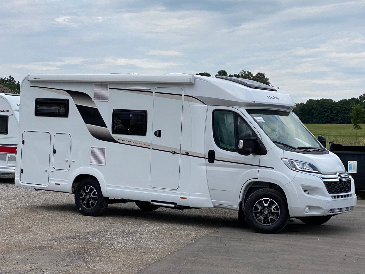 Hobby OPTIMA ONTOUR EDITION V65 GE NAVI MARKISE SAT - Polintegriran avtodom: slika 2 Hobby OPTIMA ONTOUR EDITION V65 GE NAVI MARKISE SAT - Polintegriran avtodom: slika 2