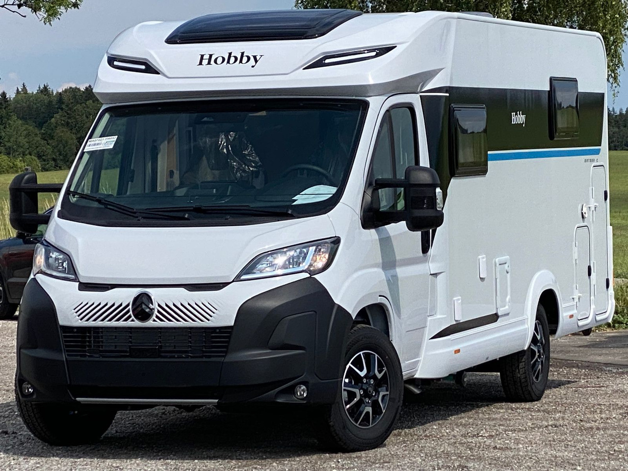 Hobby OnTour C 700 GQ MJ25/MARKISE/RFK/SAFETY-PAKET - Polintegriran avtodom: slika 1 Hobby OnTour C 700 GQ MJ25/MARKISE/RFK/SAFETY-PAKET - Polintegriran avtodom: slika 1
