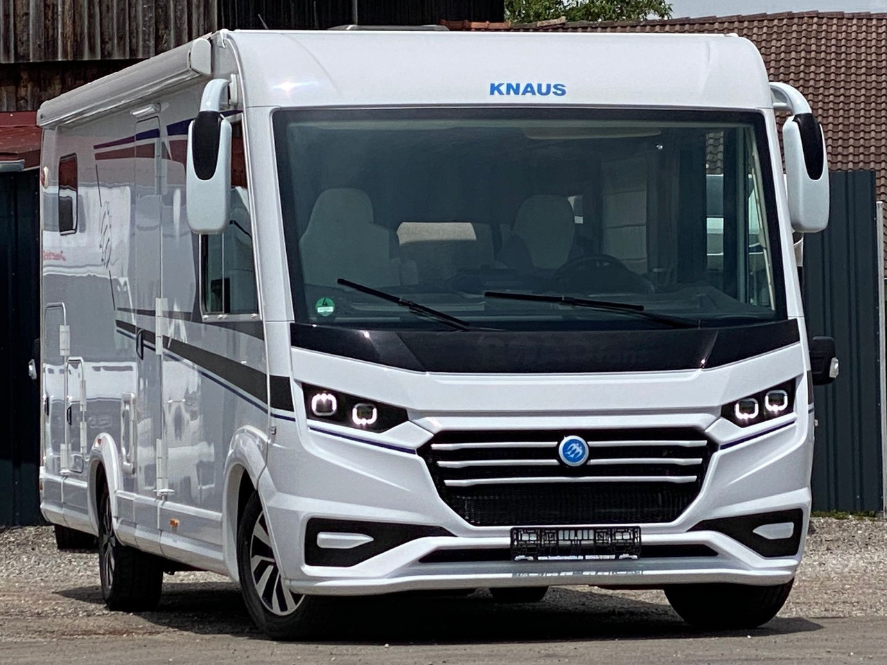 Knaus Live I 700 MEG,Automatik, Längsbetten - Integriran avtodom: slika 1 Knaus Live I 700 MEG,Automatik, Längsbetten - Integriran avtodom: slika 1