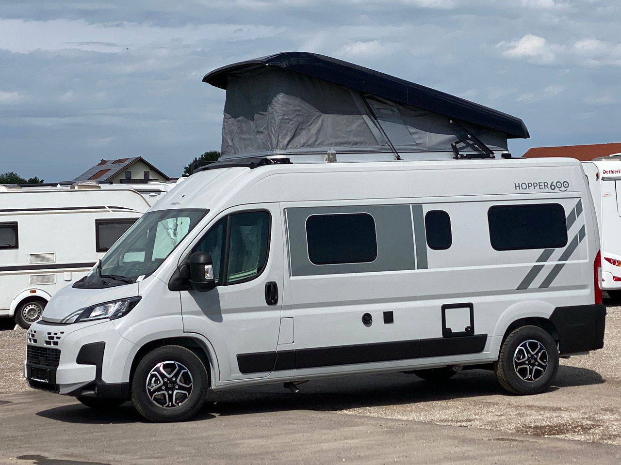 LMC INNOVAN 600 Fiat ,Aufstelldach,Modell 25 - Kombi avtodom: slika 4 LMC INNOVAN 600 Fiat ,Aufstelldach,Modell 25 - Kombi avtodom: slika 4