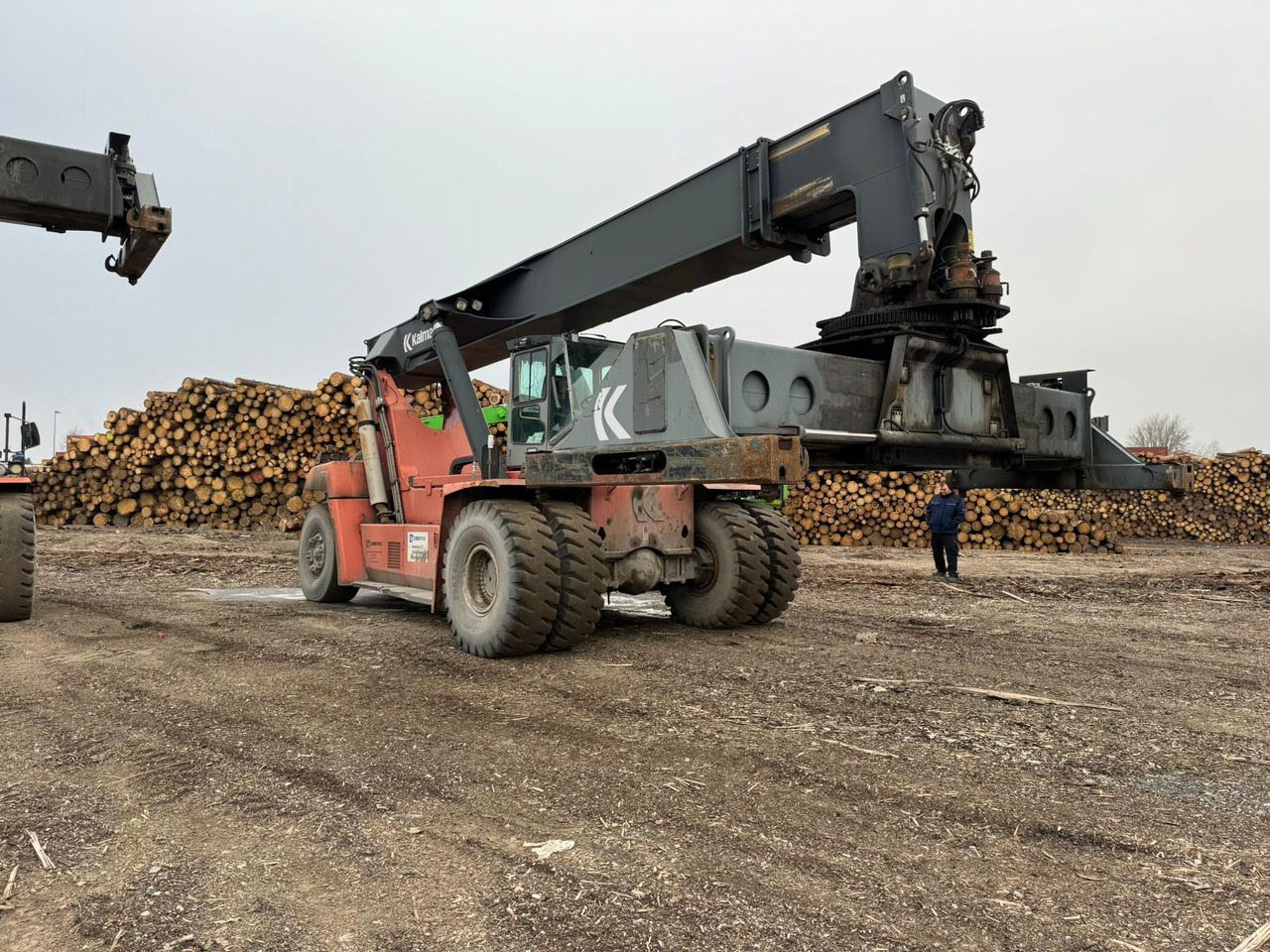 KALMAR DRF420-60S5 BJ: 2007 BStd: 32773h - Upravljač kontejnerjev: slika 1 KALMAR DRF420-60S5 BJ: 2007 BStd: 32773h - Upravljač kontejnerjev: slika 1