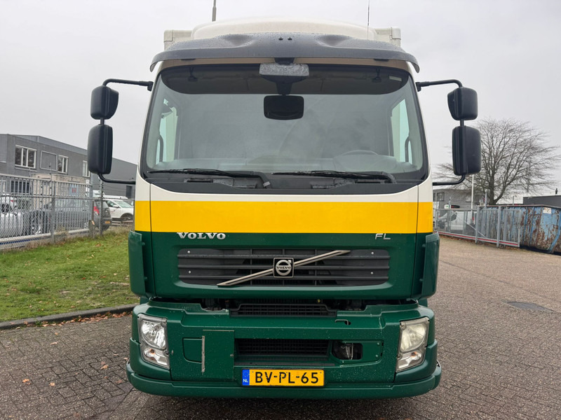 Volvo FL 240 / 6 Cylinder / 18 Tons / Manual / Tail Lift / TUV:1-2026 / NL Truck - Tovornjak zabojnik: slika 5 Volvo FL 240 / 6 Cylinder / 18 Tons / Manual / Tail Lift / TUV:1-2026 / NL Truck - Tovornjak zabojnik: slika 5