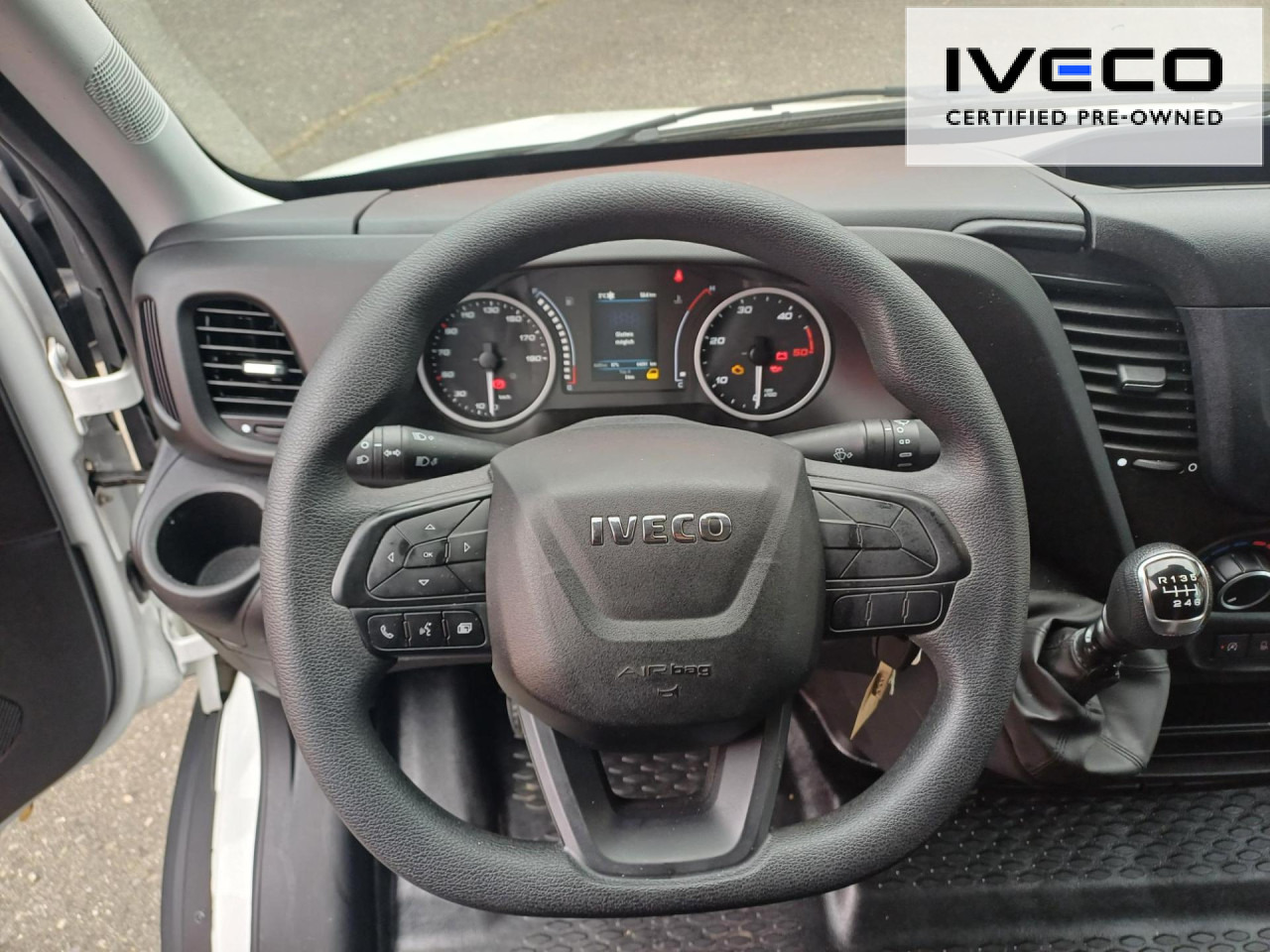 IVECO Daily 35S16V Euro6 Klima ZV - Furgon: slika 2 IVECO Daily 35S16V Euro6 Klima ZV - Furgon: slika 2