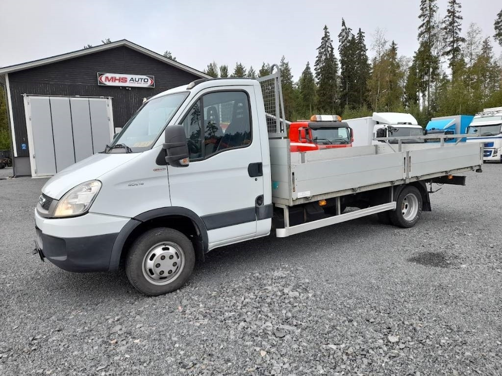 Iveco Daily 40 C18 automat - Dostavno vozilo s kesonom: slika 1 Iveco Daily 40 C18 automat - Dostavno vozilo s kesonom: slika 1