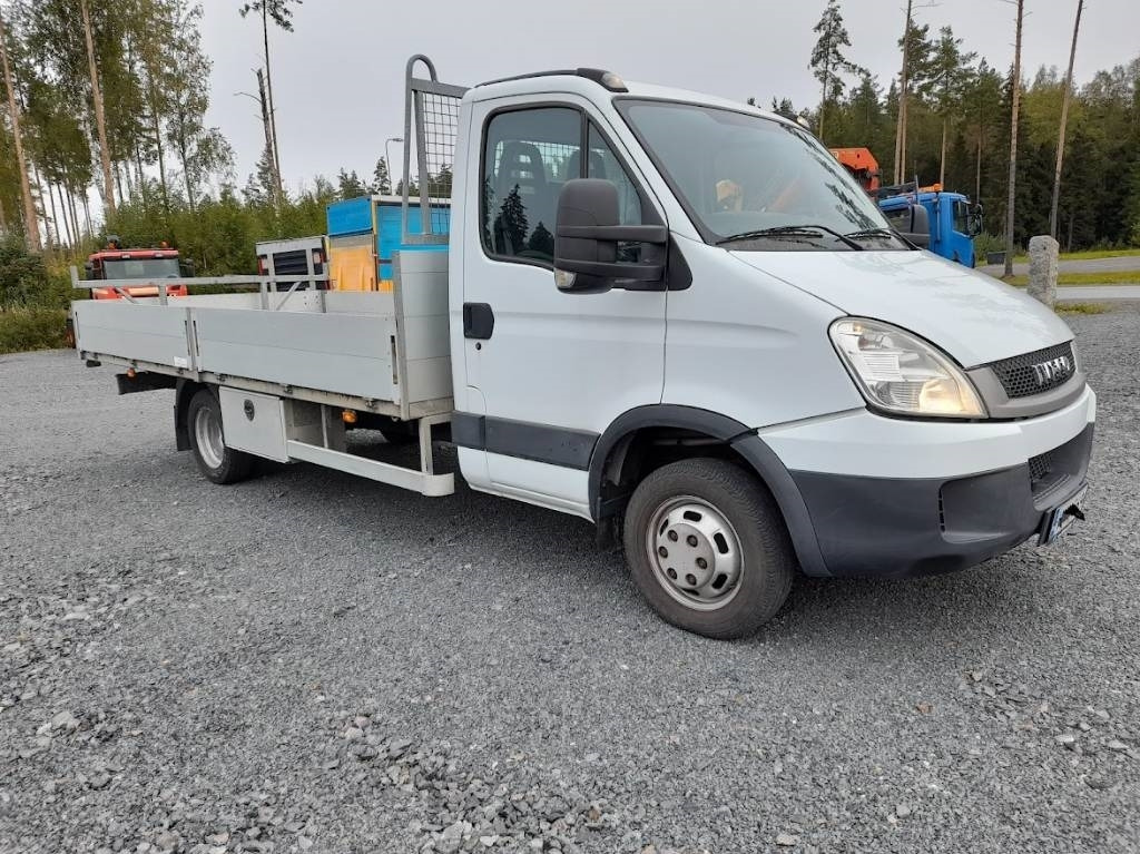 Iveco Daily 40 C18 automat - Dostavno vozilo s kesonom: slika 3 Iveco Daily 40 C18 automat - Dostavno vozilo s kesonom: slika 3