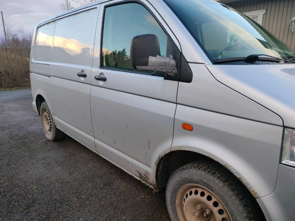 VW Transporter 1.9 TDI - Mali kombi: slika 3 VW Transporter 1.9 TDI - Mali kombi: slika 3