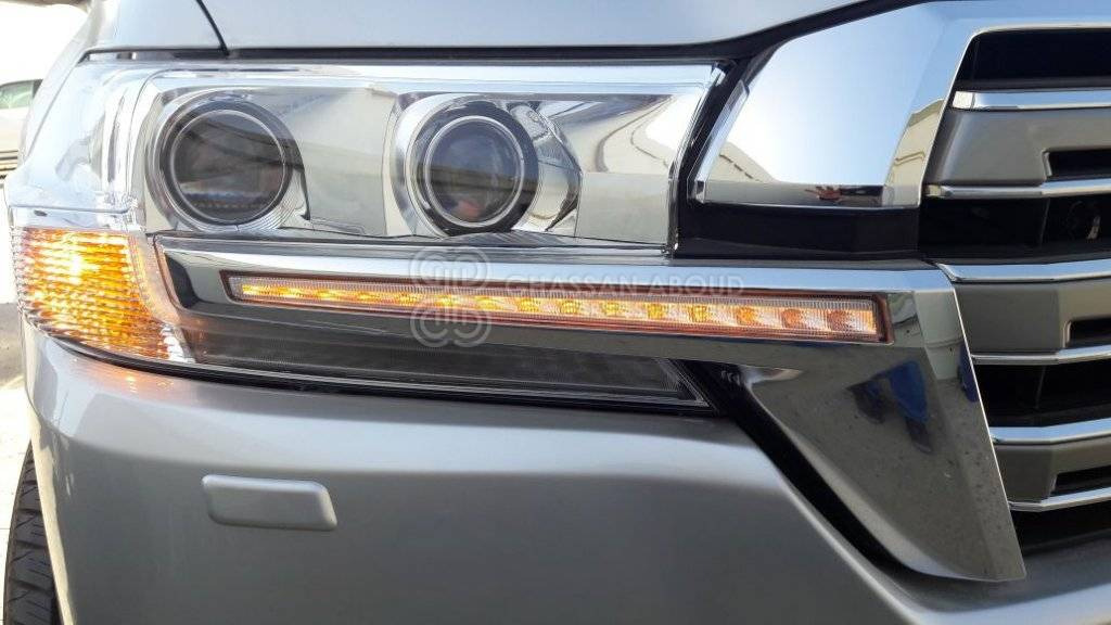 DOUBLE INDICATOR HEADLIGHT - Karoserija in zunanjost za Avtomobil: slika 2 DOUBLE INDICATOR HEADLIGHT - Karoserija in zunanjost za Avtomobil: slika 2
