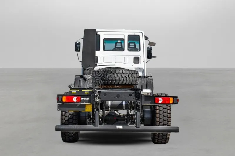 Iveco Euro Cargo ML150 4x4 Chassis - Tovornjak-šasija: slika 4 Iveco Euro Cargo ML150 4x4 Chassis - Tovornjak-šasija: slika 4