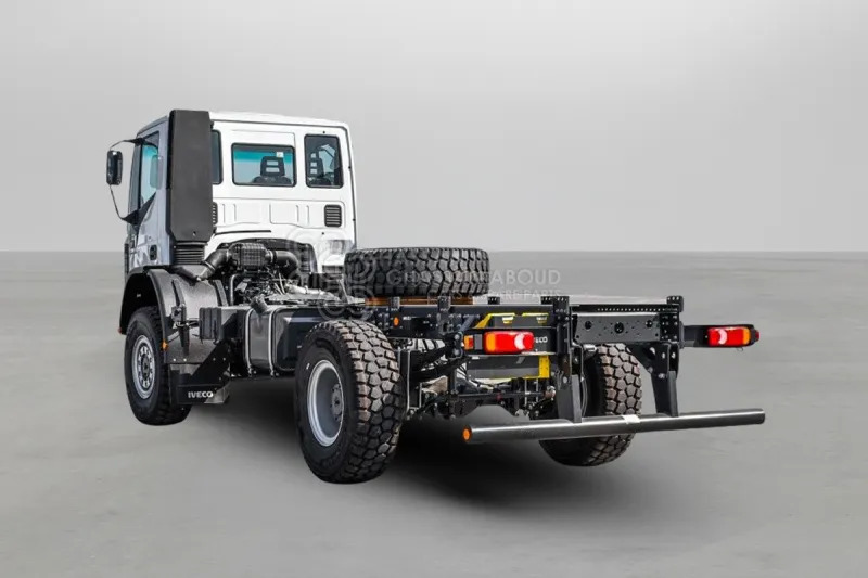 Iveco Euro Cargo ML150 4x4 Chassis - Tovornjak-šasija: slika 5 Iveco Euro Cargo ML150 4x4 Chassis - Tovornjak-šasija: slika 5