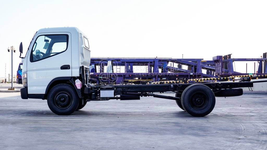 MITSUBISHI CANTER CHASSIS PAYLOAD 5 TON APPROX SINGLE CAB WITH A/C 4X2 LIGHT DUTY MY2024 - Tovornjak-šasija: slika 4 MITSUBISHI CANTER CHASSIS PAYLOAD 5 TON APPROX SINGLE CAB WITH A/C 4X2 LIGHT DUTY MY2024 - Tovornjak-šasija: slika 4
