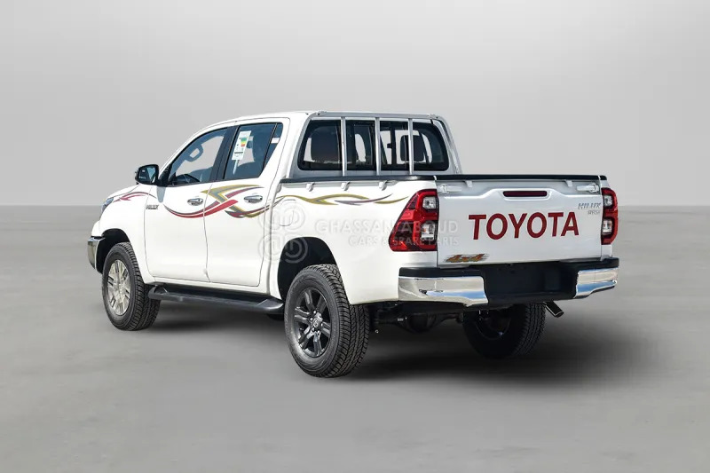 Toyota Hilux 4X4 Double Cabin - Poltovornjak, Dostavno vozilo z dvojno kabino: slika 4 Toyota Hilux 4X4 Double Cabin - Poltovornjak, Dostavno vozilo z dvojno kabino: slika 4