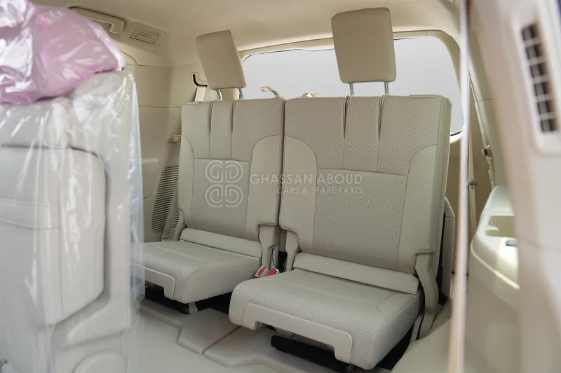 SUV Toyota Land Cruiser 300: slika 9