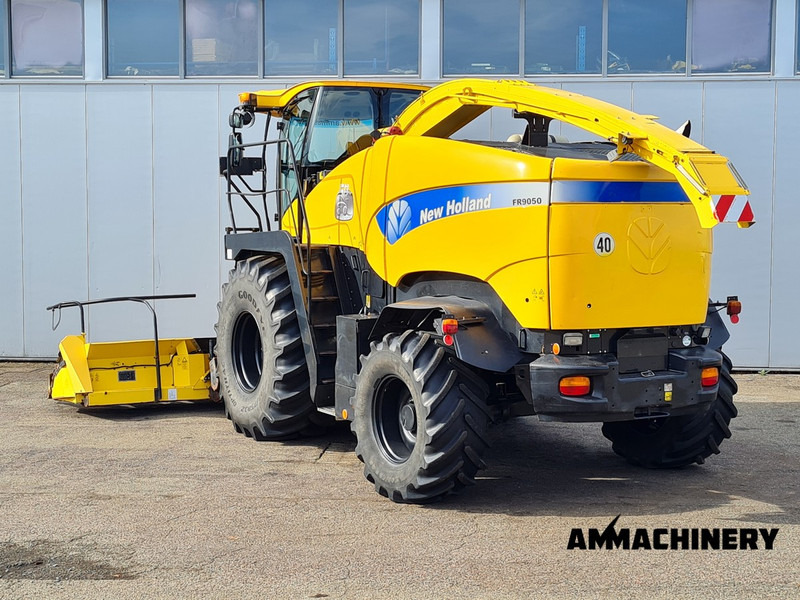 New Holland FR9050 - Kombajn za krmo: slika 4 New Holland FR9050 - Kombajn za krmo: slika 4
