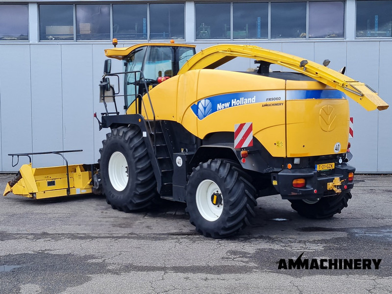 New Holland FR9060 4WD - Kombajn za krmo: slika 3 New Holland FR9060 4WD - Kombajn za krmo: slika 3