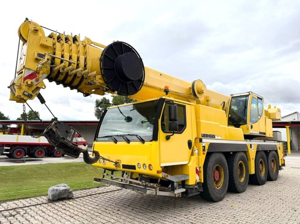 Liebherr LTM 1070-4.2 - Avtodvigalo za vse namene: slika 1 Liebherr LTM 1070-4.2 - Avtodvigalo za vse namene: slika 1