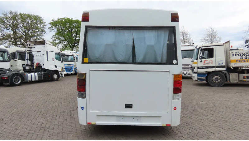 Mercedes-Benz 815 D 31 places! Manual injection - Avtobus: slika 4 Mercedes-Benz 815 D 31 places! Manual injection - Avtobus: slika 4
