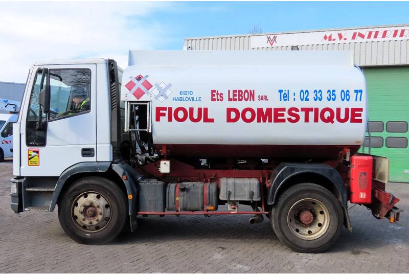 Iveco Eurocargo FUEL (DIESEL/PETROL) 8000 LITERS, COMP: 3500L,1000L, 3500L - Tovornjak cisterna, Tovornjak z dvigalom: slika 4 Iveco Eurocargo FUEL (DIESEL/PETROL) 8000 LITERS, COMP: 3500L,1000L, 3500L - Tovornjak cisterna, Tovornjak z dvigalom: slika 4