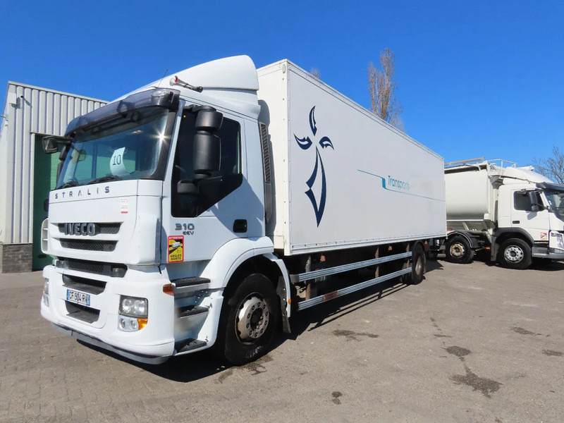 Iveco Stralis 310 EEV . 8 meter box! Retarder, Great condition! - Tovornjak zabojnik: slika 3 Iveco Stralis 310 EEV . 8 meter box! Retarder, Great condition! - Tovornjak zabojnik: slika 3