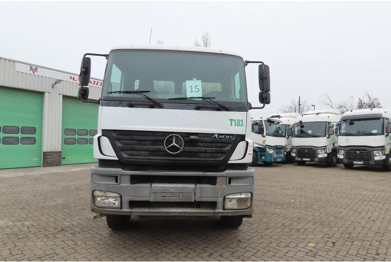 Mercedes-Benz Axor 4140 236540 KM ! BIG AXELS, Manual gearbox, FULL SPRING! 8х4 - Avtomešalec: slika 4 Mercedes-Benz Axor 4140 236540 KM ! BIG AXELS, Manual gearbox, FULL SPRING! 8х4 - Avtomešalec: slika 4