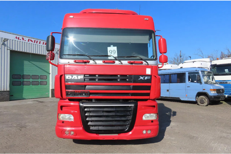 DAF XF 105.460 Euro5 evv, 2 beds, 2 tanks - Vlačilec: slika 3 DAF XF 105.460 Euro5 evv, 2 beds, 2 tanks - Vlačilec: slika 3