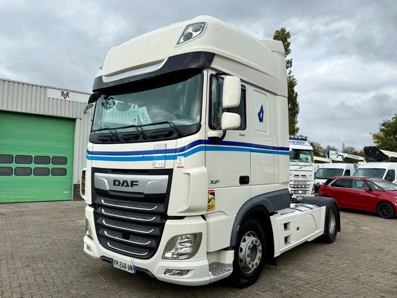 DAF XF 530 550!! PARKING AIRCO, FRIGO, FULL AIR, SUPER FRANCE TRUCK! - Vlačilec: slika 1 DAF XF 530 550!! PARKING AIRCO, FRIGO, FULL AIR, SUPER FRANCE TRUCK! - Vlačilec: slika 1