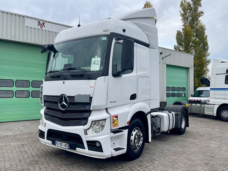 Mercedes-Benz Actros 1845 vin: WDF9634031C008330 , 2 tanks, France clean truck - Vlačilec: slika 2 Mercedes-Benz Actros 1845 vin: WDF9634031C008330 , 2 tanks, France clean truck - Vlačilec: slika 2