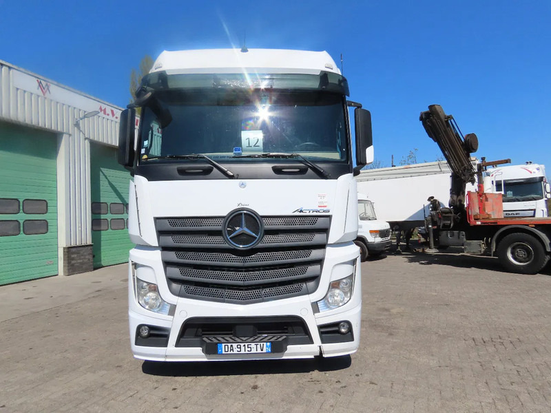 Mercedes-Benz Actros 1851 RETARDER, EVV, 831300 km original! RETARDER, 2 tanks - Vlačilec: slika 3 Mercedes-Benz Actros 1851 RETARDER, EVV, 831300 km original! RETARDER, 2 tanks - Vlačilec: slika 3