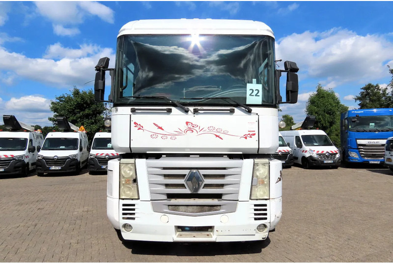 Renault Magnum 440 Mack! Manual gearbox. Royal truck - Vlačilec: slika 2 Renault Magnum 440 Mack! Manual gearbox. Royal truck - Vlačilec: slika 2