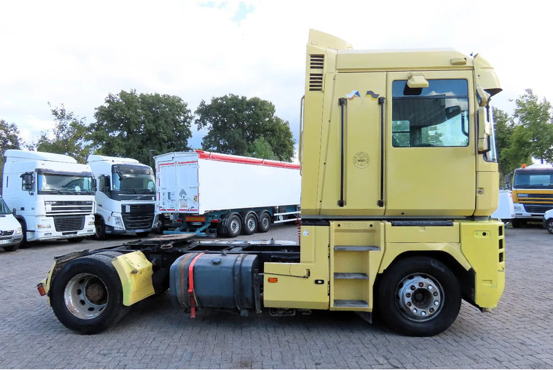 Renault Magnum 480 Mack!! Retarder! Manual - Vlačilec: slika 4 Renault Magnum 480 Mack!! Retarder! Manual - Vlačilec: slika 4