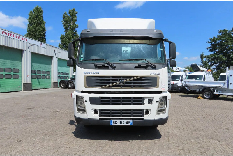 Volvo FM 12.380 8x4 FULL SPRING. 100% condition! - Tovornjak-šasija: slika 4 Volvo FM 12.380 8x4 FULL SPRING. 100% condition! - Tovornjak-šasija: slika 4