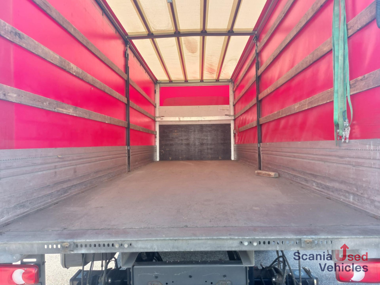 DAF LF 250 FA Pritsche Schiebeplane Ladebordwand - Tovornjak s ponjavo: slika 4 DAF LF 250 FA Pritsche Schiebeplane Ladebordwand - Tovornjak s ponjavo: slika 4