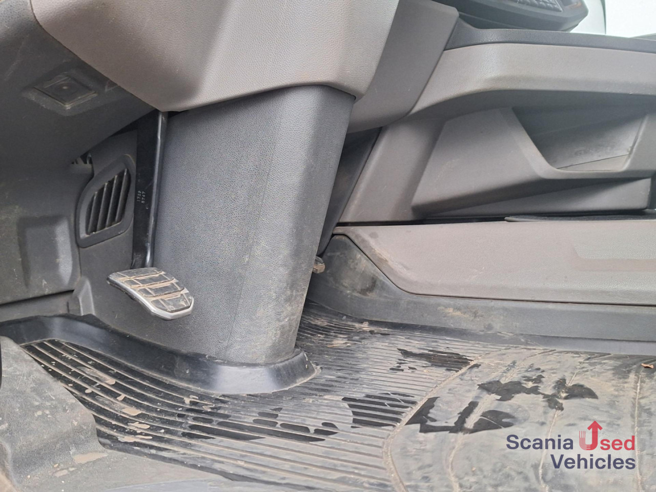 SCANIA R 580 B6x4NB+Epsilon M12 Z - Tovornjak za prevoz lesa, Tovornjak z dvigalom: slika 4 SCANIA R 580 B6x4NB+Epsilon M12 Z - Tovornjak za prevoz lesa, Tovornjak z dvigalom: slika 4