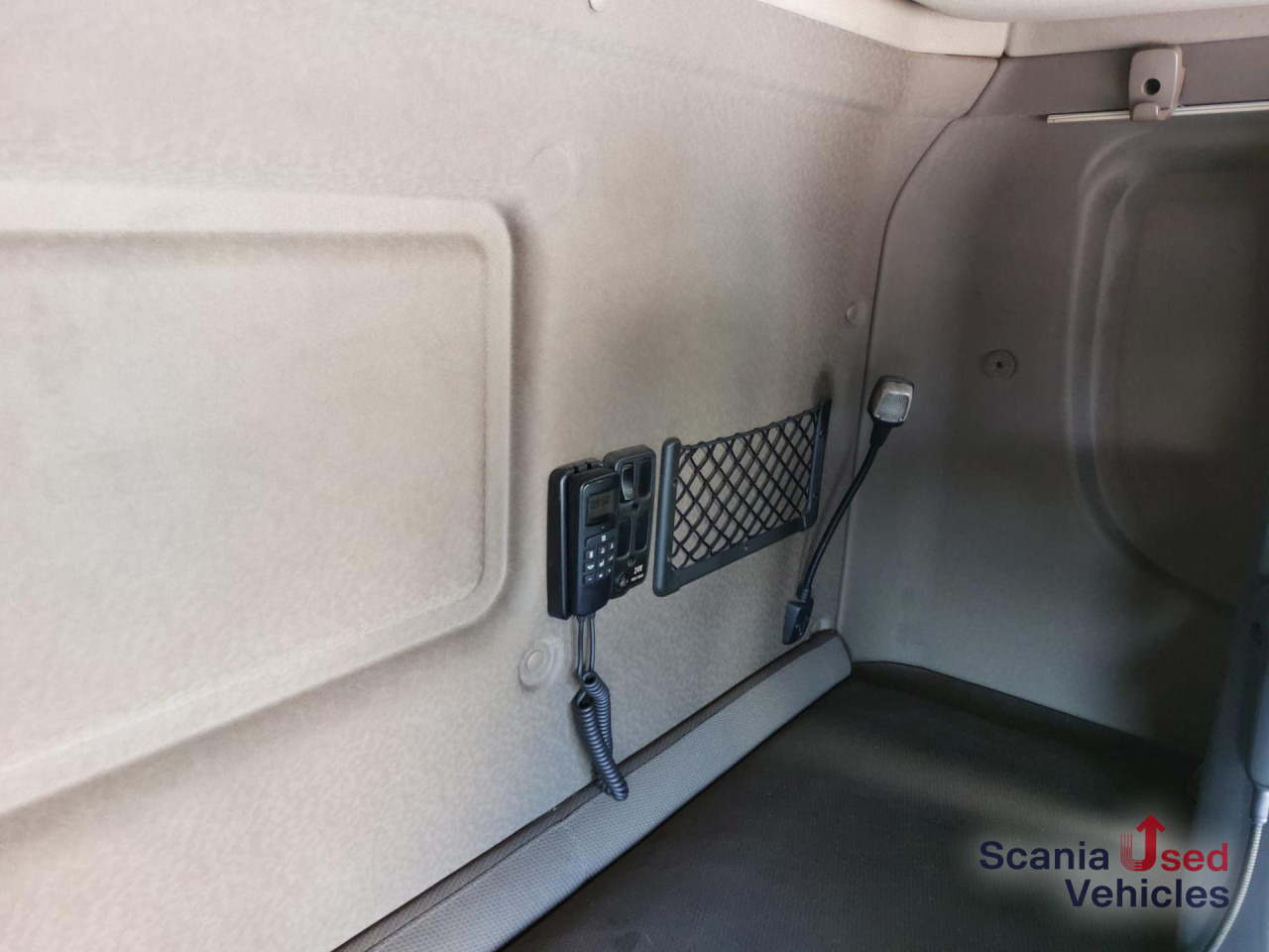 SCANIA R 450 LA4x2MEB Topline Low Deck - Vlačilec: slika 4 SCANIA R 450 LA4x2MEB Topline Low Deck - Vlačilec: slika 4