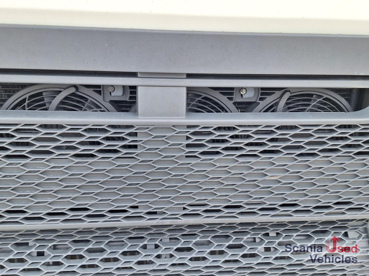 VOLVO FH 500 Lowliner Euro 6 TUV NEU !! - Vlačilec: slika 4 VOLVO FH 500 Lowliner Euro 6 TUV NEU !! - Vlačilec: slika 4