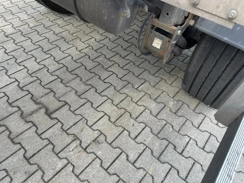 Kontejnerska polprikolica/ Polprikolica z zamenljivim tovoriščem Burg 20FT ADR (EX/II, EX/III, FL, AT), Leergewicht : 3.690kg, SAF INTRADISC, 2x Liftachse, NL-Chassis: slika 11 Kontejnerska polprikolica/ Polprikolica z zamenljivim tovoriščem Burg 20FT ADR (EX/II, EX/III, FL, AT), Leergewicht : 3.690kg, SAF INTRADISC, 2x Liftachse, NL-Chassis: slika 11